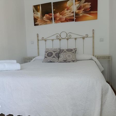 Vut Dalia Apartment อาบีลา ภายนอก รูปภาพ