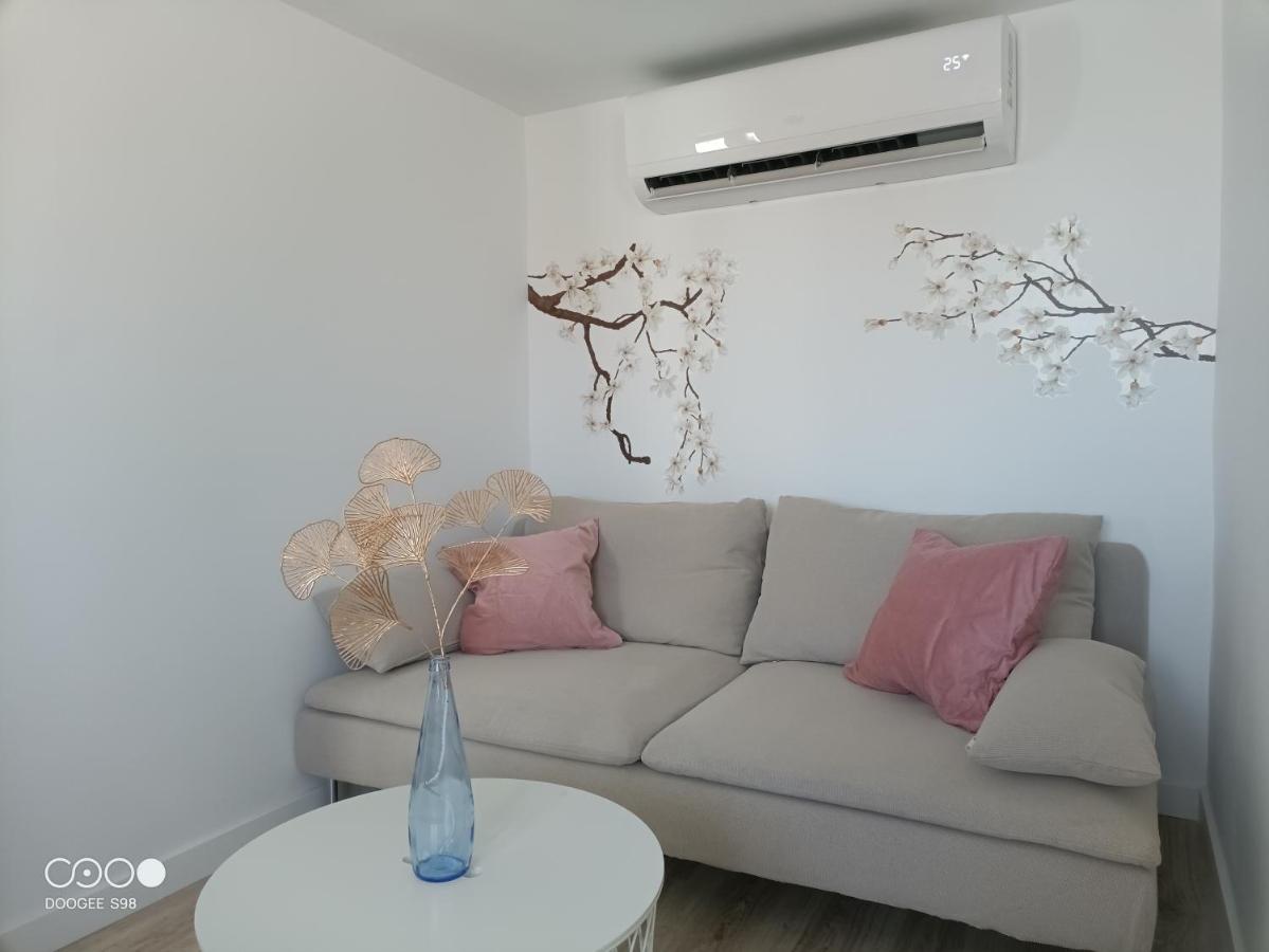 Vut Dalia Apartment อาบีลา ภายนอก รูปภาพ