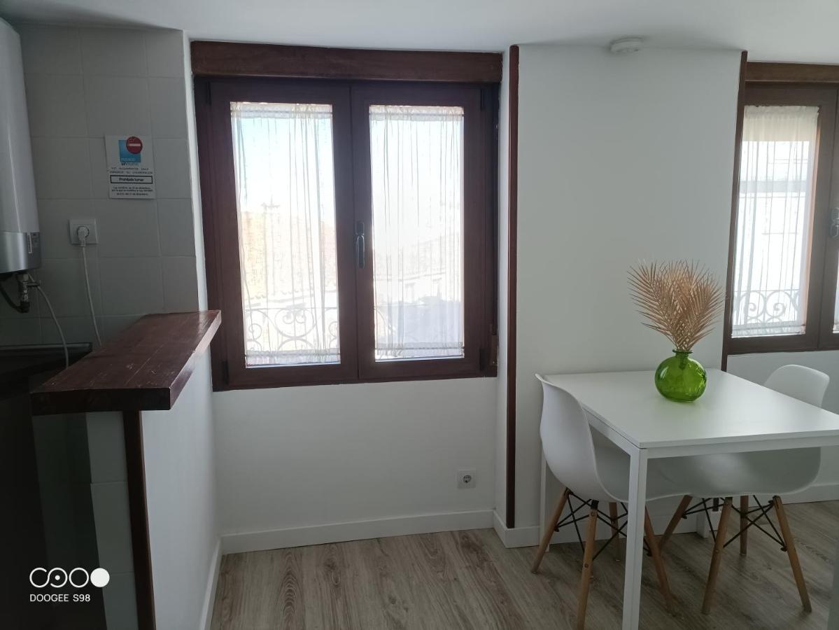 Vut Dalia Apartment อาบีลา ภายนอก รูปภาพ
