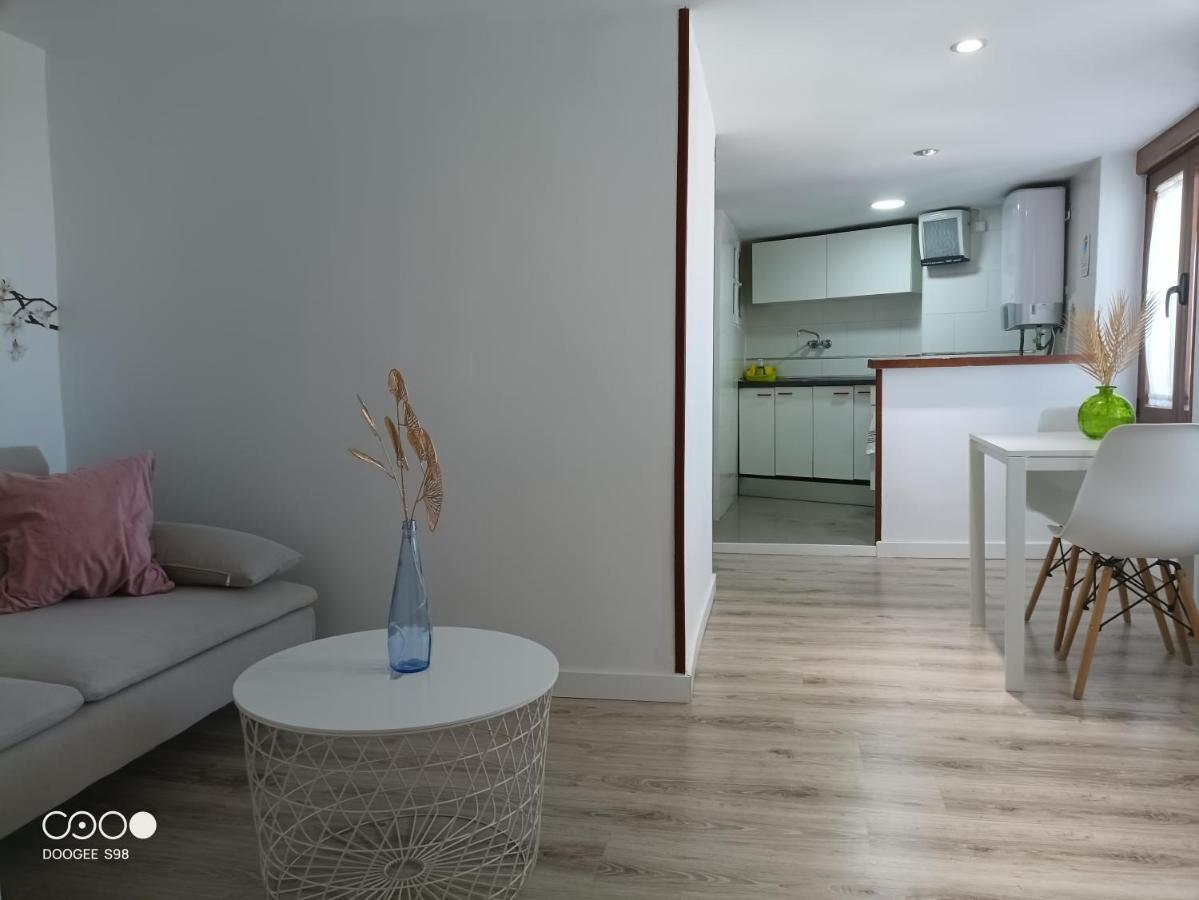 Vut Dalia Apartment อาบีลา ภายนอก รูปภาพ