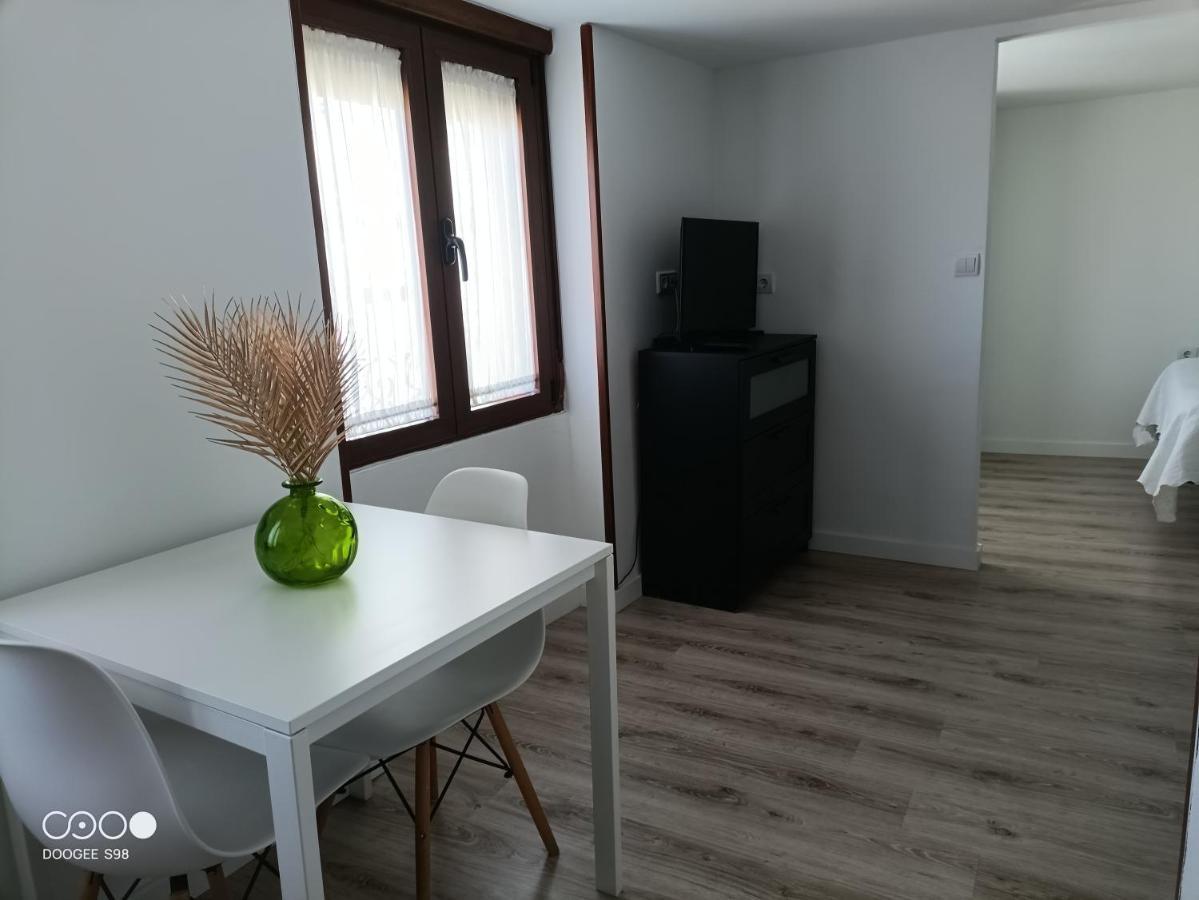 Vut Dalia Apartment อาบีลา ภายนอก รูปภาพ