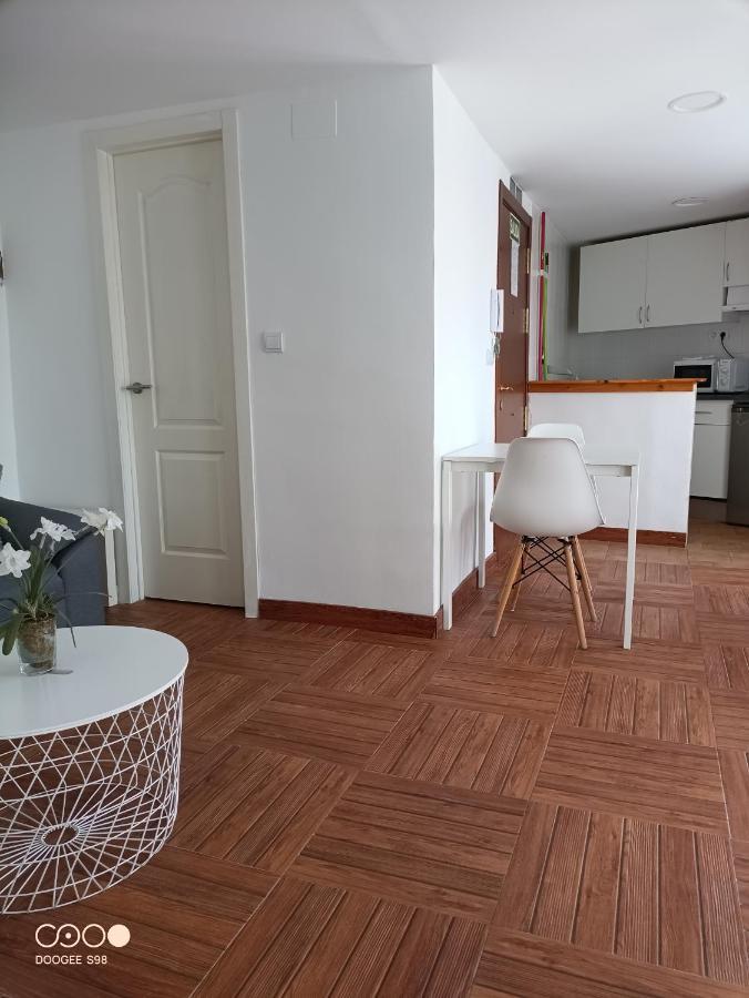 Vut Dalia Apartment อาบีลา ภายนอก รูปภาพ