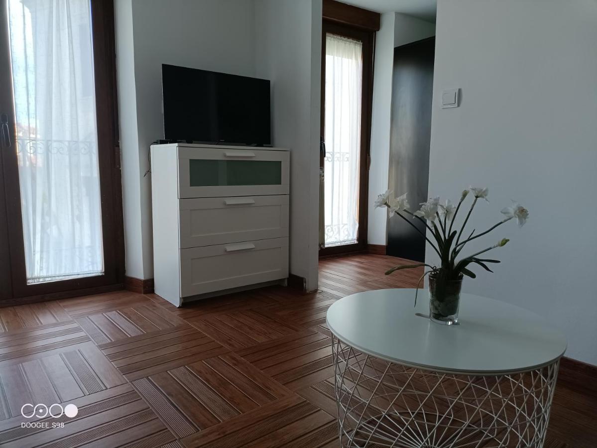 Vut Dalia Apartment อาบีลา ภายนอก รูปภาพ