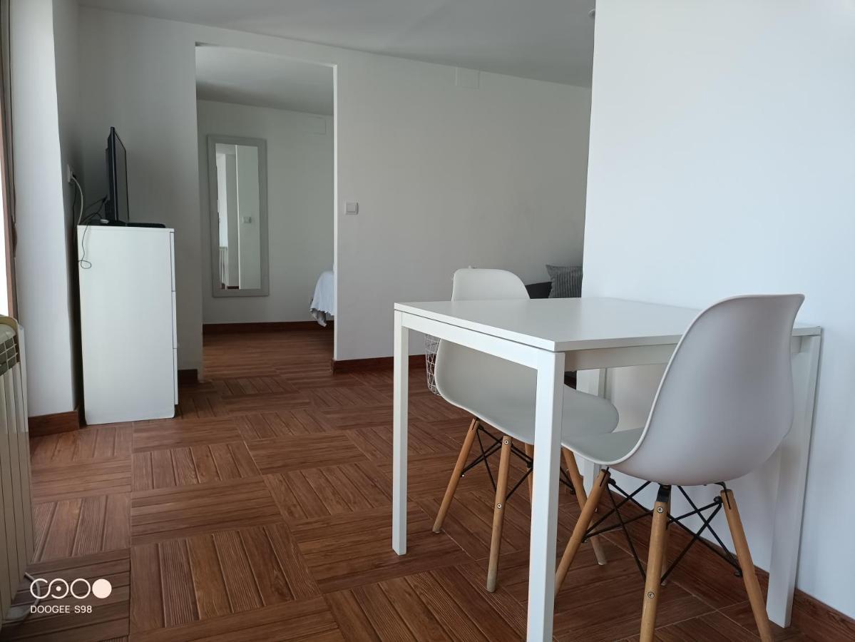 Vut Dalia Apartment อาบีลา ภายนอก รูปภาพ