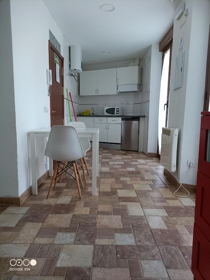 Vut Dalia Apartment อาบีลา ภายนอก รูปภาพ